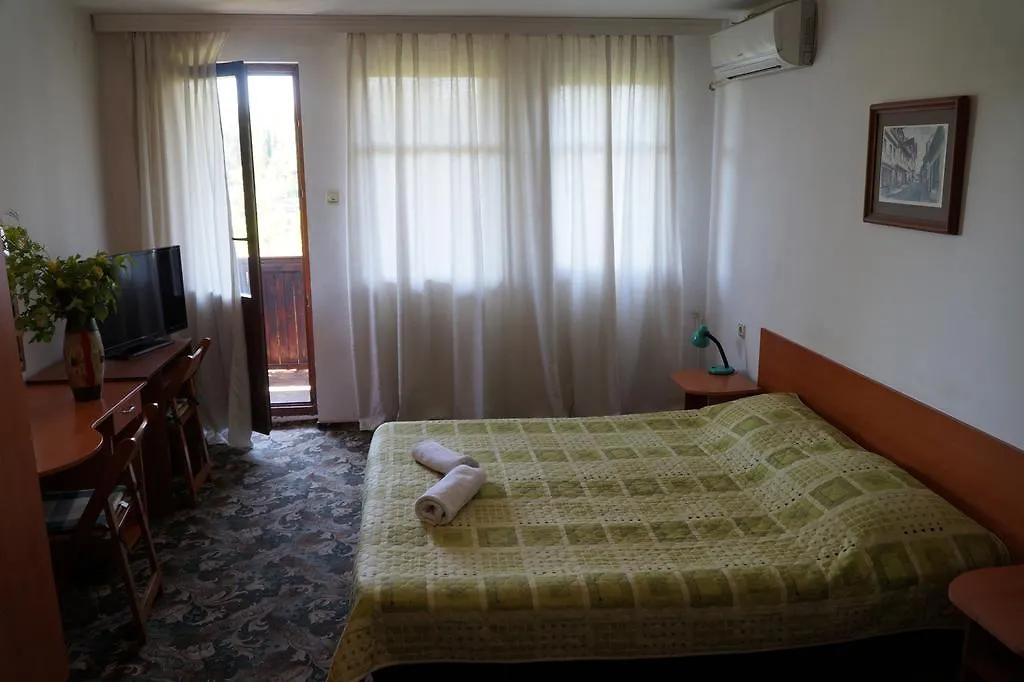 Guestrooms Ross-1