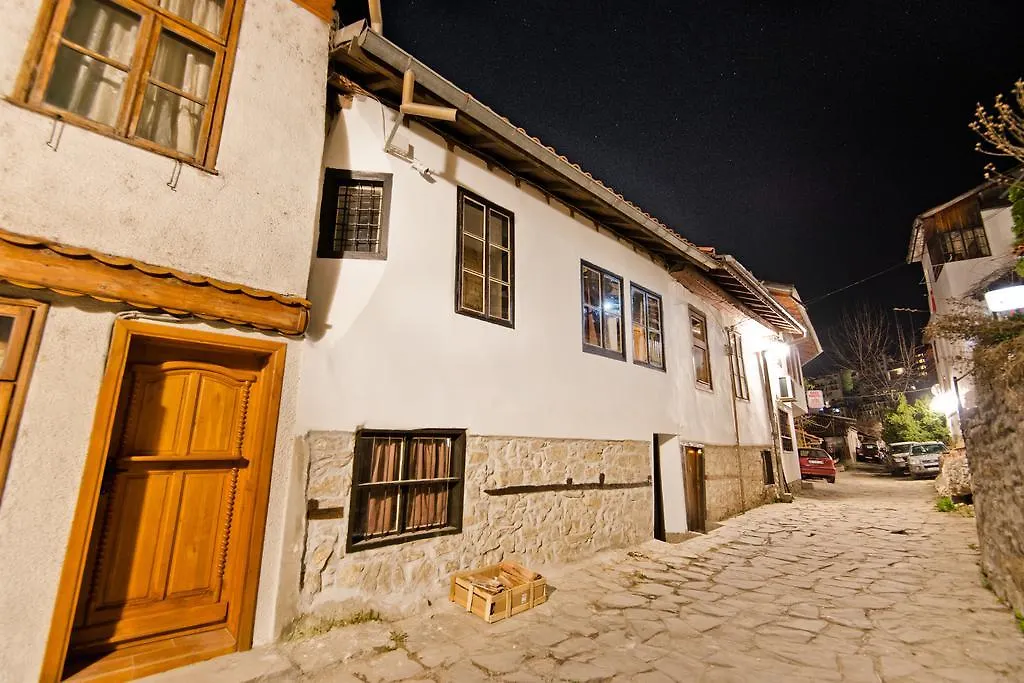 The Lion'S Residence-1
