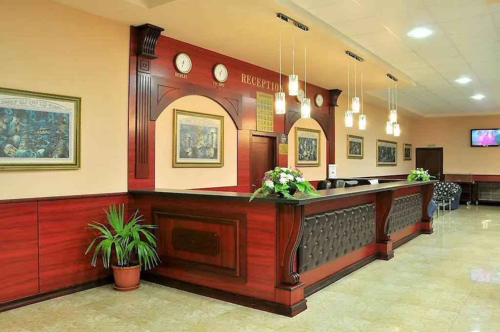 Kris Apartments At Paradise Green Park-1