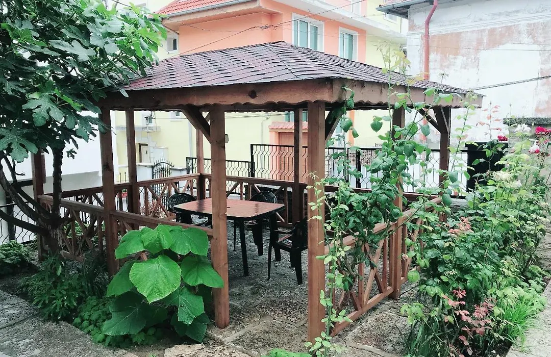 Guest House Yoanna-1