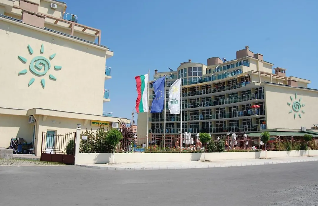 Julia Family Apartments-1