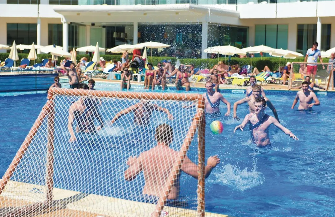Riu Helios-1
