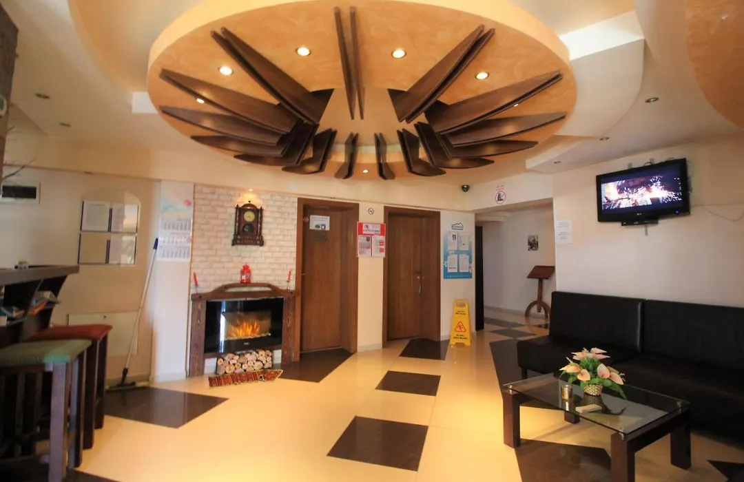 Mountview Lodge Apartments-1