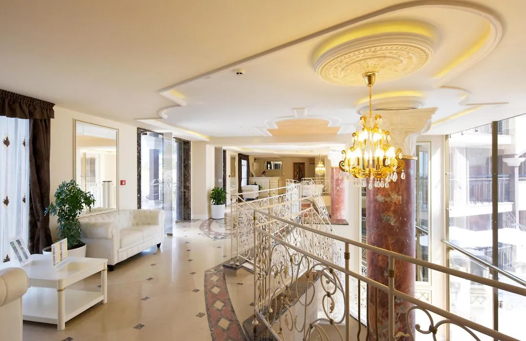Hotel Golden Ina-1