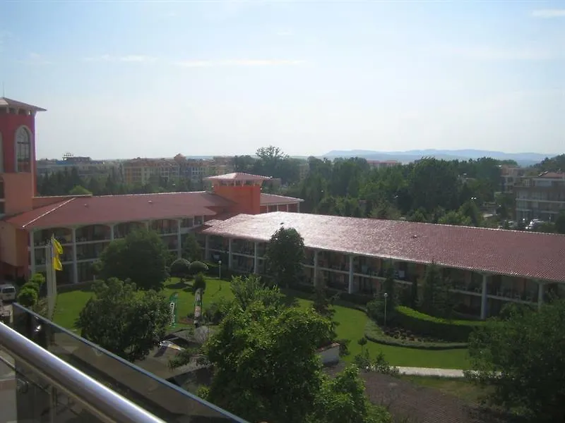 Persey Admiral Plaza Apartments-1