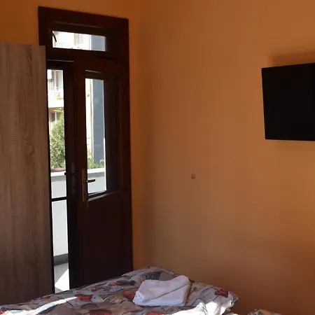Vesi'S Rooms-3