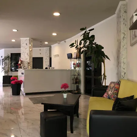 Hotel Ostrova-2