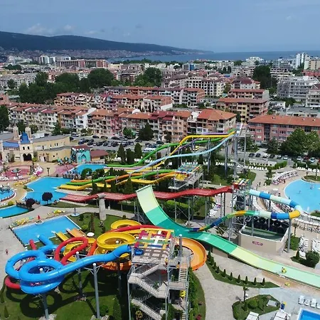 Aqua Nevis Hotel & Aqua Park-2