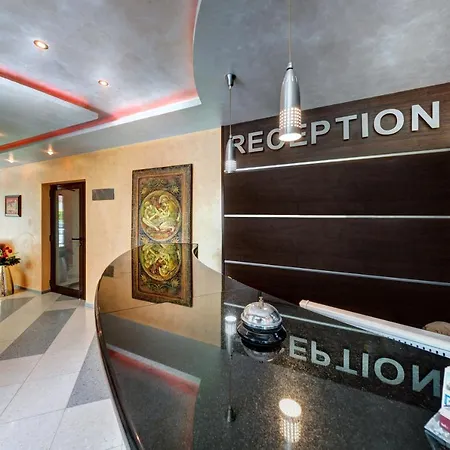 Petrov Family Hotel-3