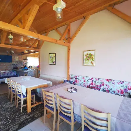 Guest House Ezerets-3