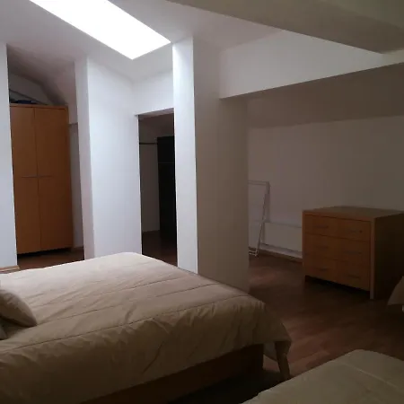 Top Lodge Apartments-3