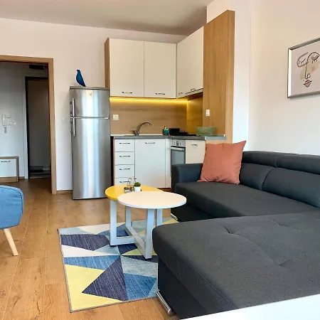 Gardenia Apartments-3
