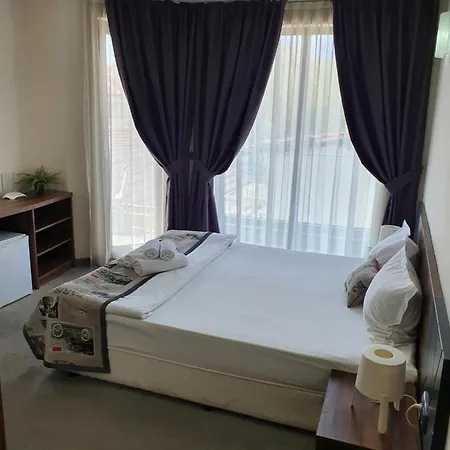 Family Hotel Novel City-3