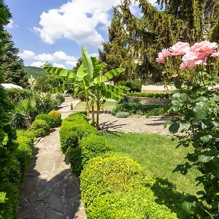 Hotel Naslada-3