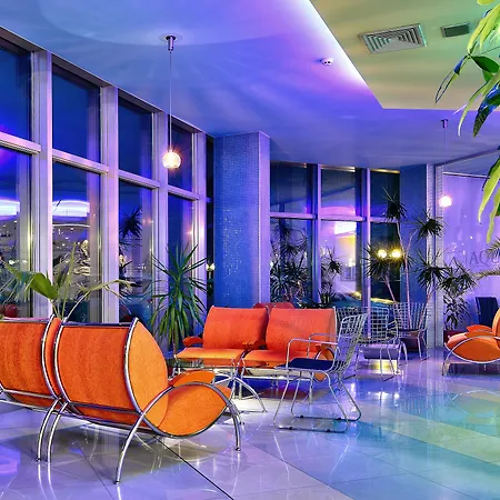 Aqua Hotel-2