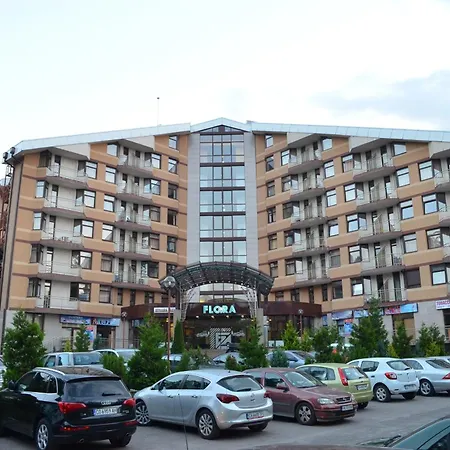 Persey Flora Apartments-3