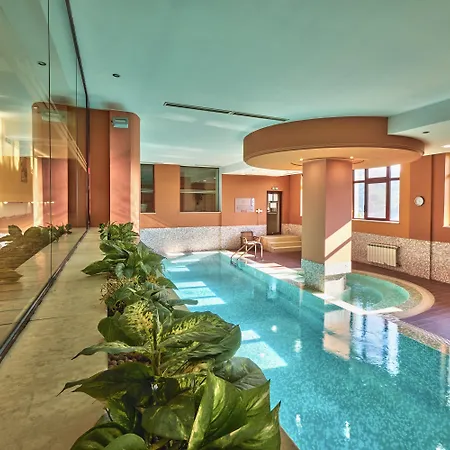 Yantra Grand Hotel-2
