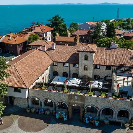 Castro Mesembria Boutique Hotel-3