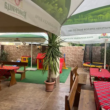 Stamatovi Family Hotel-2