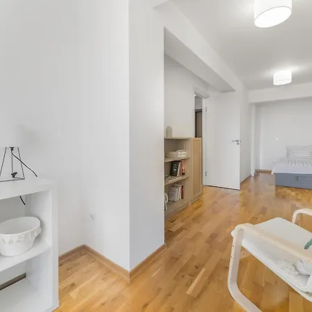 Exclusive Apartment Studentski Grad-2