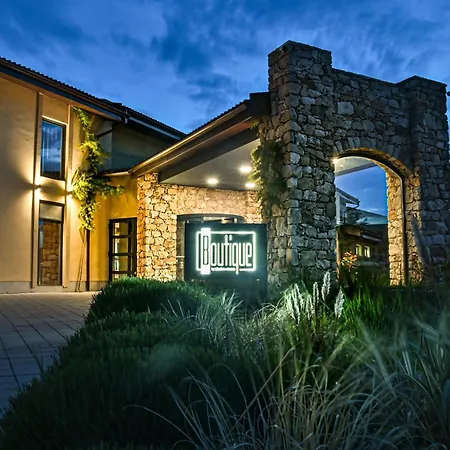 Hotel Boutique By Blacksearama Golf, Small Luxury Hotels Of The World-2