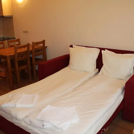 Pm Services Royal Plaza Apartments-3