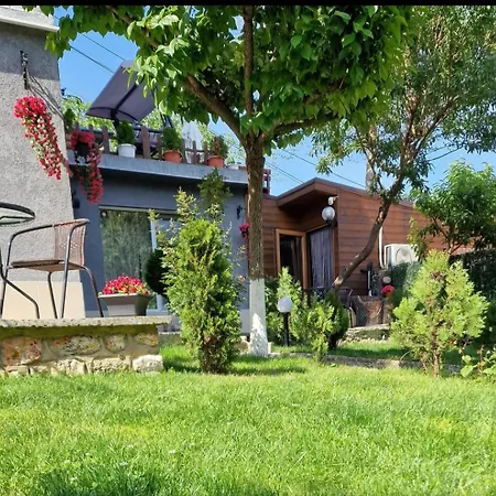 Guest House Simon Green-2