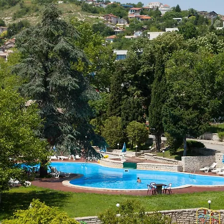 Bisser Hotel - Free Parking - Free Pool Access-3