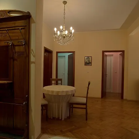 Casa Ferrari Bed & Breakfast-2