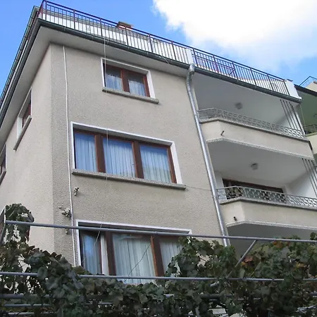Guest House Preslav-3