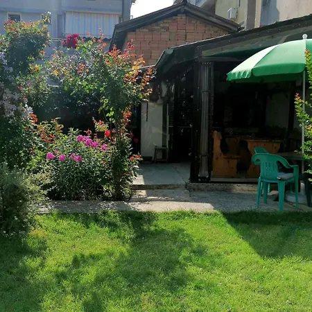 Guest House Sokratovi-2