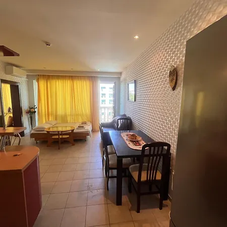 Miramar Front Beach Self Catering Apartments No Swim Pool Access-3