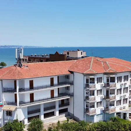 Hotel Palma Weiss-3