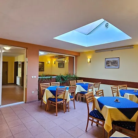 Caprice Family Hotel-3