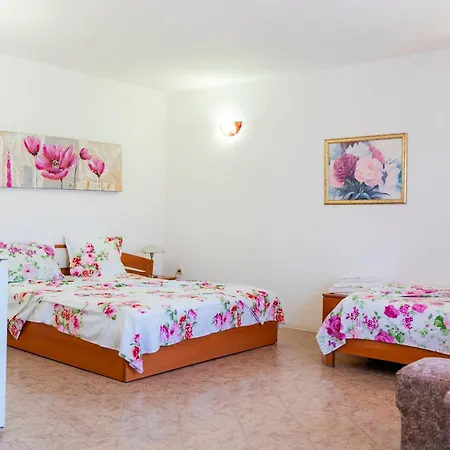 Family House Katerini-3