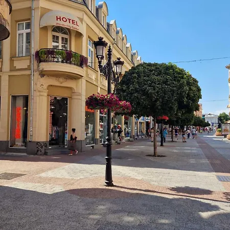 Plovdiv City Center Hotel-3