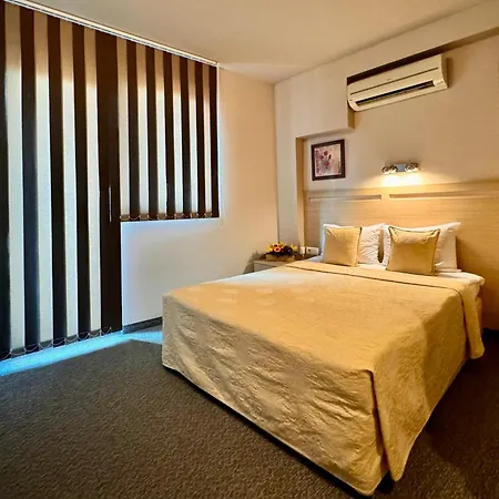 Expo Hotel-3