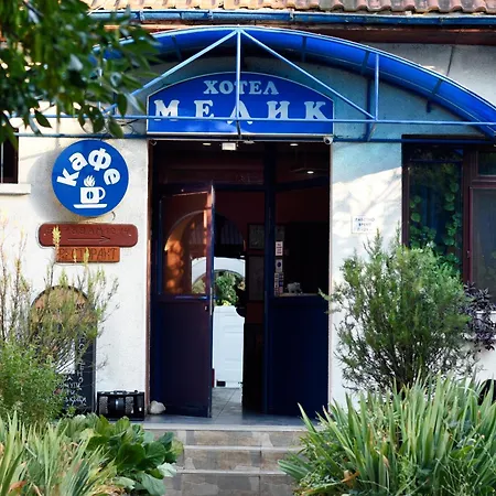 Medic Hotel-3