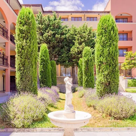 Galeria Holiday Apartments-3
