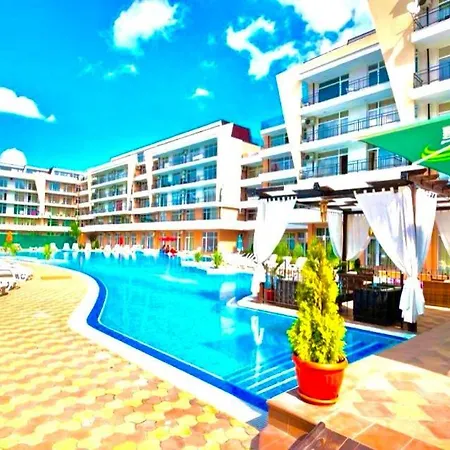 Grand Kamelia Holiday Apartments-3
