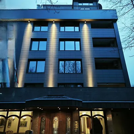 Geneva Hotel-2