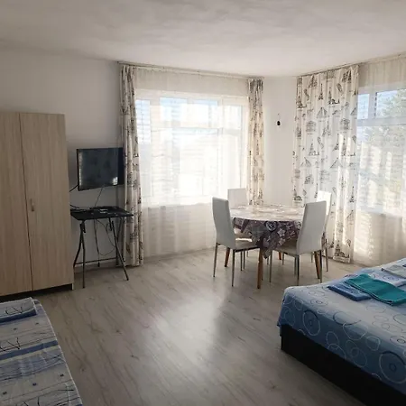 Prima Guest House 2-2