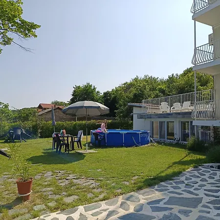 Simada Blue Guesthouse-3