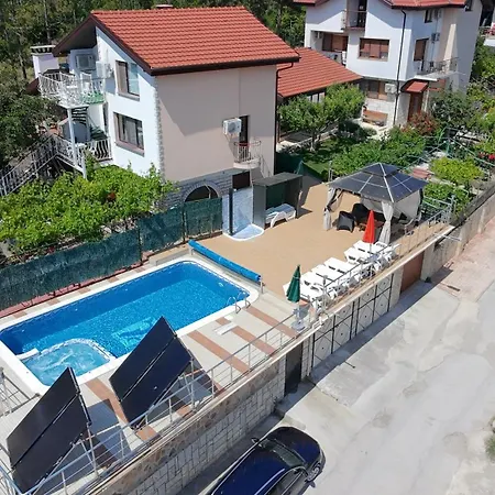 Villa Mak-3