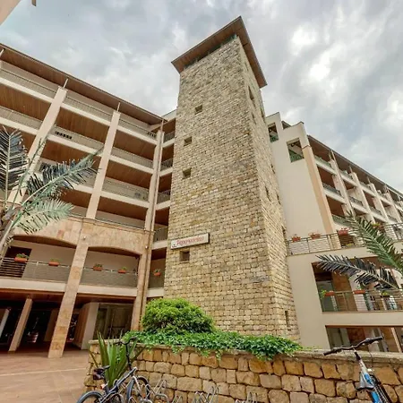 Marina City Aparthotel-2