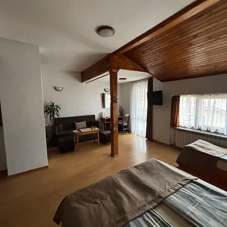 Durchova Kashta Family Hotel-2
