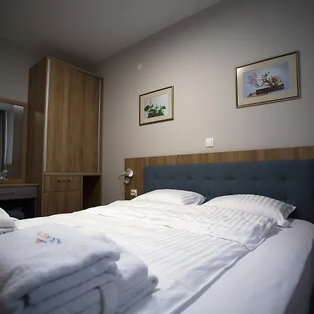 Aquasun Family Hotel-3