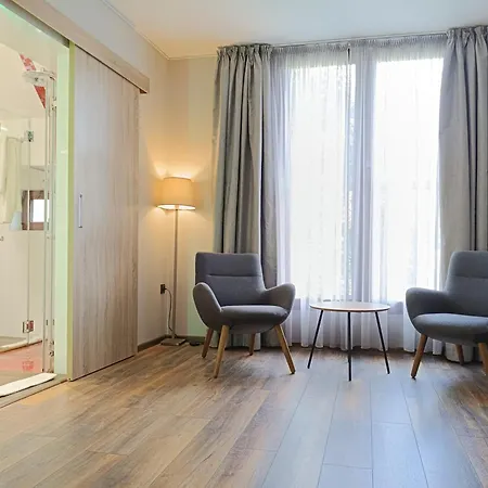 Hugo Hotel-2