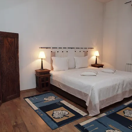 Momini Dvori Boutique Guest House-2