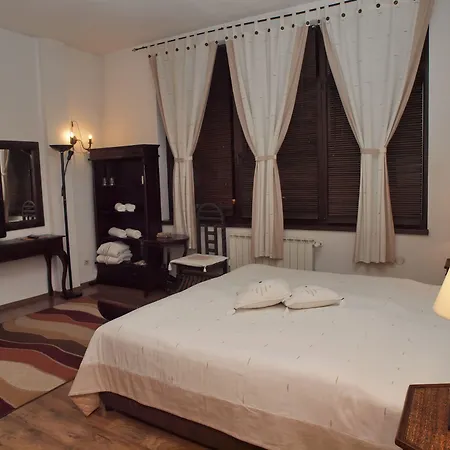 Momini Dvori Boutique Guest House-3